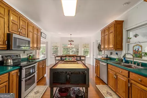 Kitchen - 2221 Brush Creek Dr, Colbert, GA 30628 photo 5 of 7