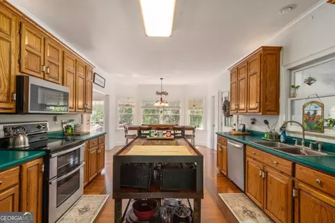 Kitchen - 2221 Brush Creek Dr, Colbert, GA 30628 photo 2 of 7