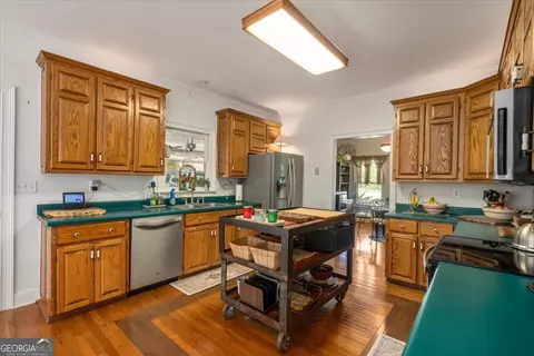 Kitchen - 2221 Brush Creek Dr, Colbert, GA 30628 photo 4 of 7