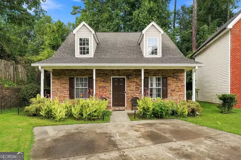 105 Twin Pines Ct, Dallas, GA 30132