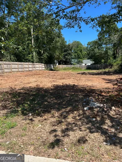 1013 Davis St, Monroe, GA 30655 photo 3