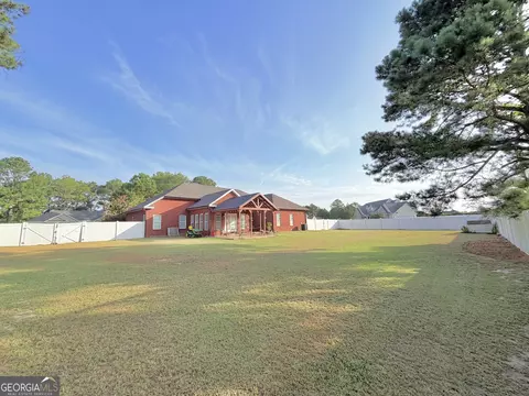 Exterior - 211 Broad Meadows Rd, Dublin, GA 31021 photo 7 of 9