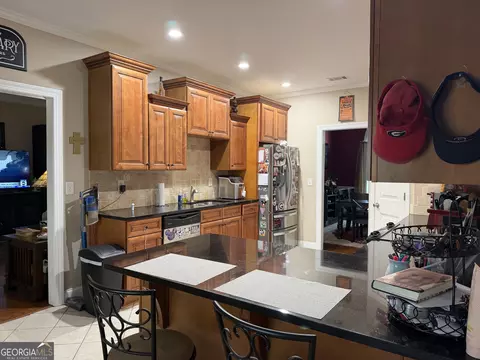 Kitchen - 211 Broad Meadows Rd, Dublin, GA 31021 photo 1 of 4