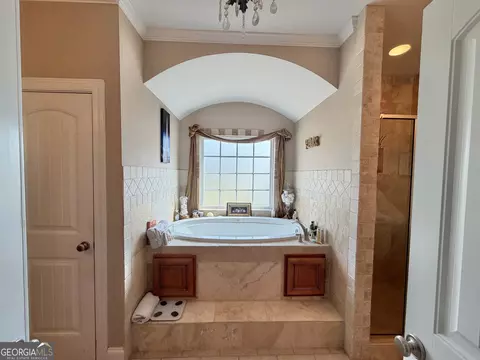 Bath - 211 Broad Meadows Rd, Dublin, GA 31021 photo 1 of 5