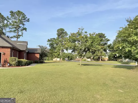 Exterior - 211 Broad Meadows Rd, Dublin, GA 31021 photo 5 of 9