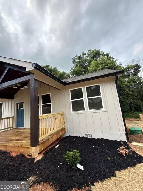 Exterior - 80 Elberton St, Toccoa, GA 30577 photo 3 of 4