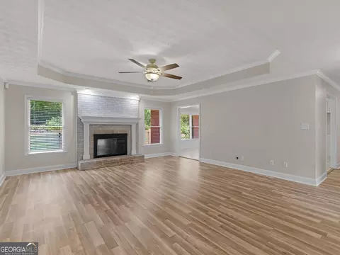 Living - 517 Hamlin Rd, Jackson, GA 30233 photo 1 of 4