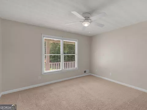 Bedroom - 517 Hamlin Rd, Jackson, GA 30233 photo 5 of 6