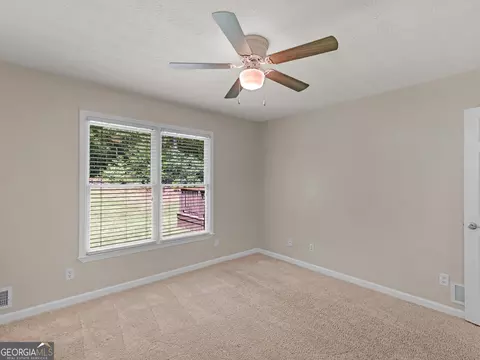 Bedroom - 517 Hamlin Rd, Jackson, GA 30233 photo 4 of 6