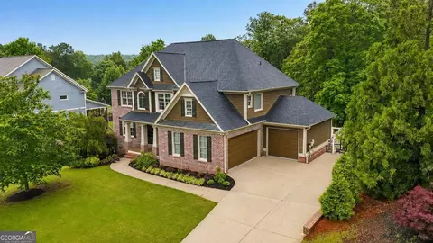 62 Applewood Ln, Acworth, GA 30101