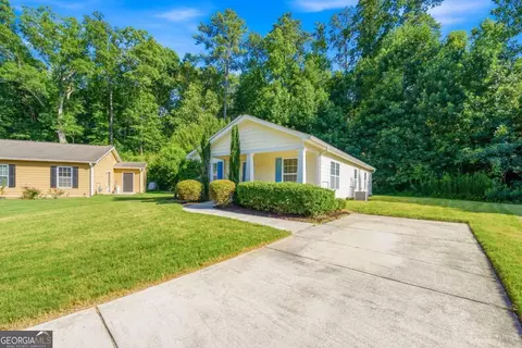 6955 Satterlee Woods Ln, Austell, GA 30168