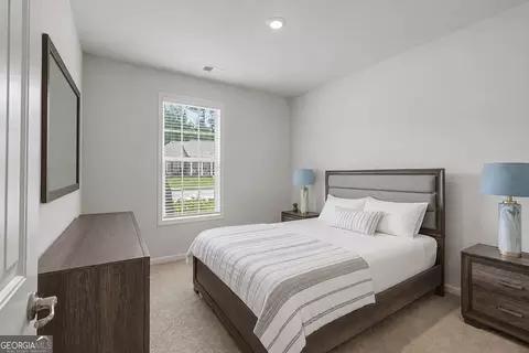 Bedroom - 7442 Jennadee Dr, Fairburn, GA 30213 photo 3 of 4