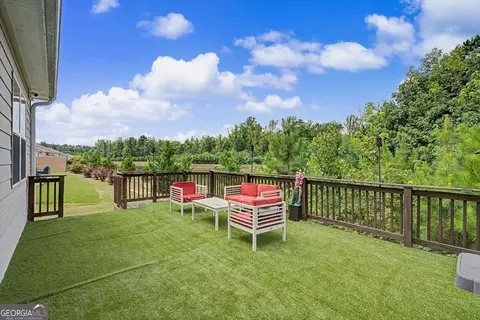 Exterior - 7442 Jennadee Dr, Fairburn, GA 30213 photo 3 of 6