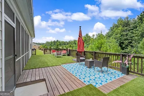Exterior - 7442 Jennadee Dr, Fairburn, GA 30213 photo 5 of 6