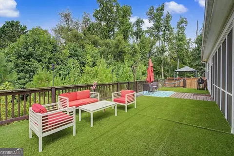 Exterior - 7442 Jennadee Dr, Fairburn, GA 30213 photo 6 of 6