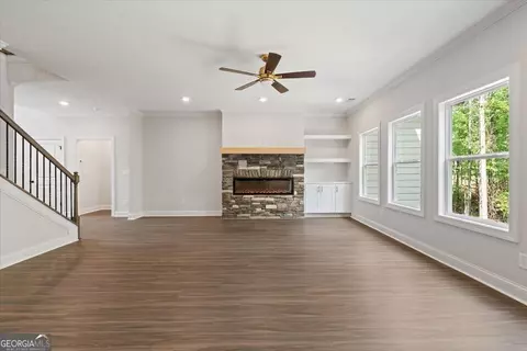Living - 9126 E Carroll Rd, Winston, GA 30187 photo 2 of 6
