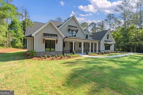 135 Martin Cemetery Rd, Carrollton, GA 30117