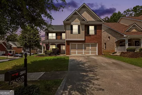 4122 Pond Edge Rd, Snellville, GA 30039