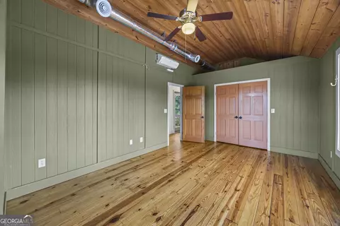 Bedroom - 271 291 Farmer Ln, Carnesville, GA 30521 photo 1 of 4