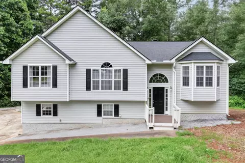 88 Paradise Trl, Douglasville, GA 30134