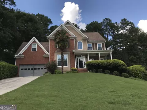 622 Shady Willow Ln, Loganville, GA 30052