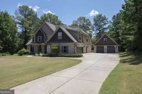 155 Chantilly Ln, Fayetteville, GA 30215