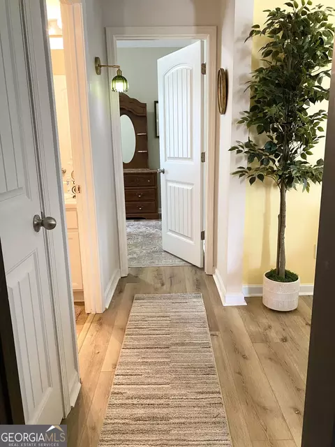 Entry Way - 230 River Meadow Dr, Lagrange, GA 30241 photo 3 of 3