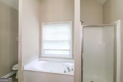Bath - 3125 Rock Creek Dr, Rex, GA 30273 photo 2 of 2