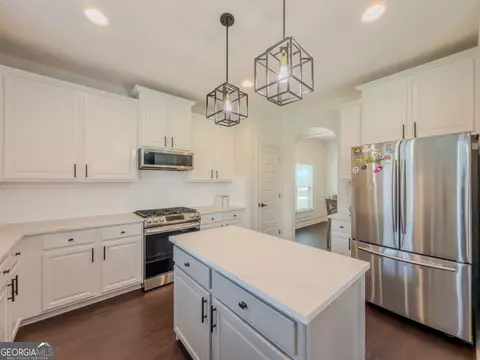 Kitchen - 45 Streamside Dr, Covington, GA 30016 photo 3 of 6
