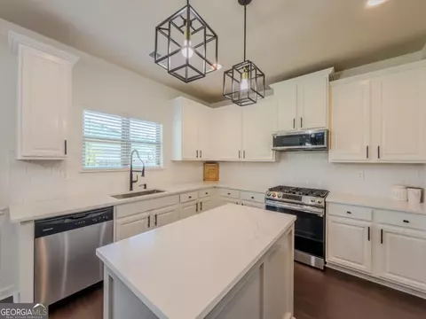 Kitchen - 45 Streamside Dr, Covington, GA 30016 photo 2 of 6