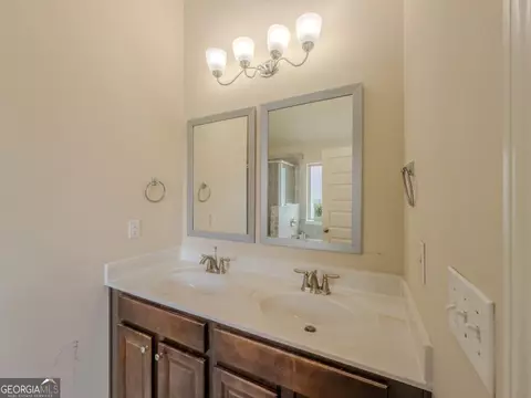 Bath - 45 Streamside Dr, Covington, GA 30016 photo 2 of 6