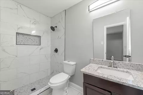 Bath - 3117 Eagle Rock Rd, Augusta, GA 30909 photo 1 of 3