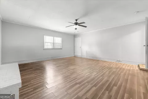 Living - 3117 Eagle Rock Rd, Augusta, GA 30909 photo 5 of 5