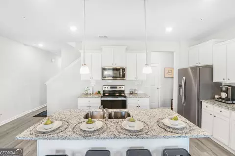 Kitchen - 208 Birch Way, Fairburn, GA 30213 photo 1 of 2