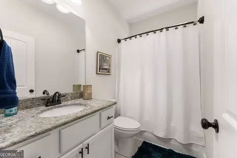 Bath - 179 Prime Dr, Commerce, GA 30530 photo 4 of 5