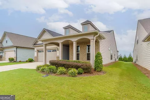 5031 Adler Ct, Hoschton, GA 30548
