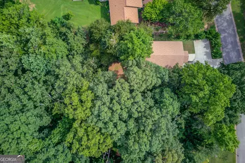 View/Area - 3938 Pointe N, Gainesville, GA 30506 photo 2 of 4