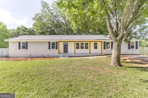 112 Conley Dr, Bonaire, GA 31005