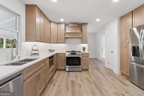 Kitchen - 102 Eagle Ridge Dr, Canton, GA 30114 photo 3 of 3