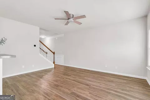 Living - 850 Ash St, Canton, GA 30114 photo 4 of 4