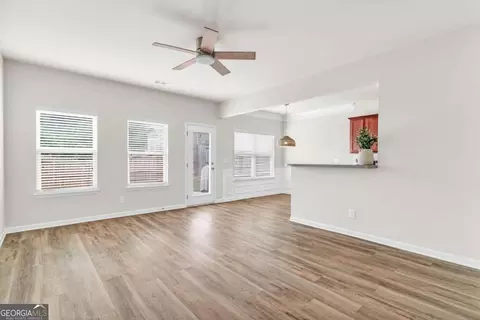 Living - 850 Ash St, Canton, GA 30114 photo 1 of 4