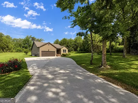55 Skyline Hts, Lafayette, GA 30728