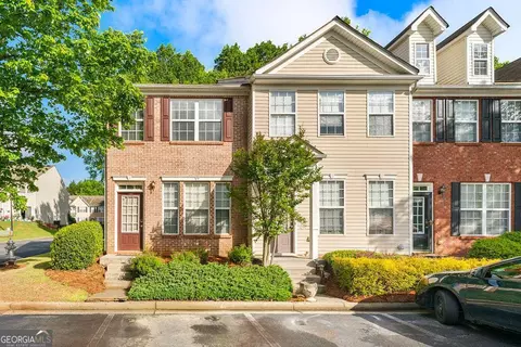 1343 Penhurst Dr, Lawrenceville, GA 30043