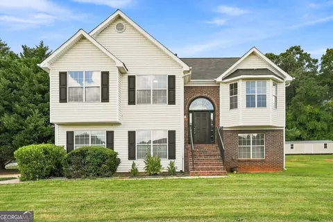 4765 Clayton Crossing Ln, Ellenwood, GA 30294