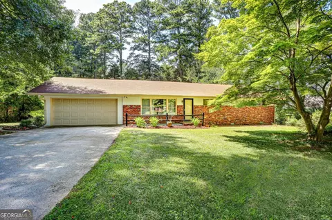 188 Pine Forest Dr, Lawrenceville, GA 30046