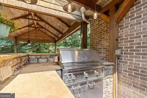 Undisclosed, Suwanee, GA 30024 photo 26