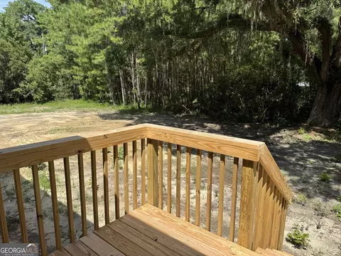 Exterior - 38 Jane St, Midway, GA 31320 photo 3 of 7