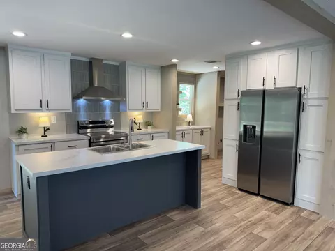 Kitchen - 38 Jane St, Midway, GA 31320 photo 5 of 6