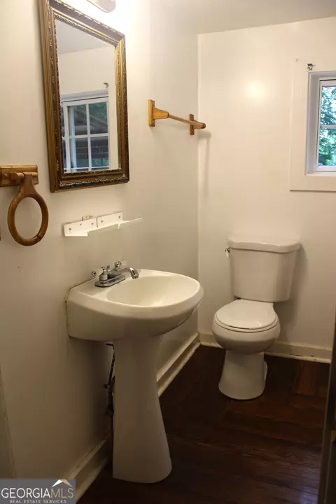 Bath - 906 Callaway Ave, Lagrange, GA 30240 photo 5 of 5