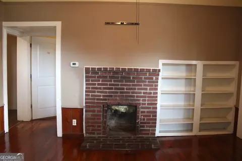 Living - 906 Callaway Ave, Lagrange, GA 30240 photo 3 of 3